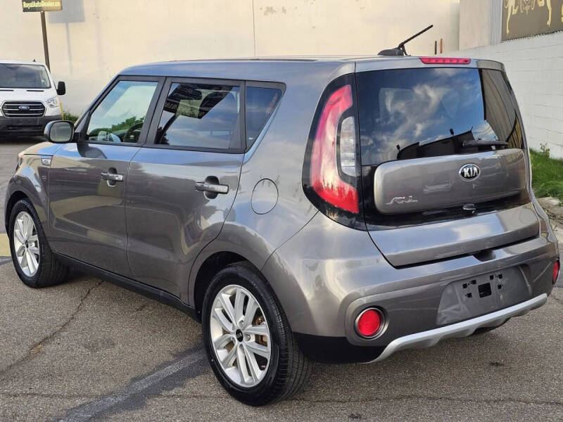 2018 Kia Soul +
