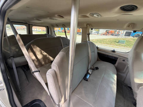 2009 Ford E-Series E-350 SD XLT