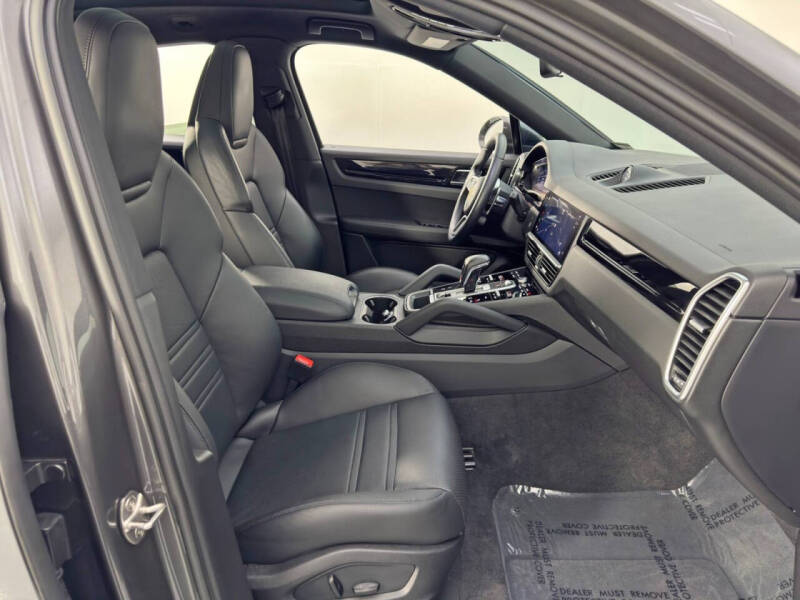 2023 Porsche Cayenne