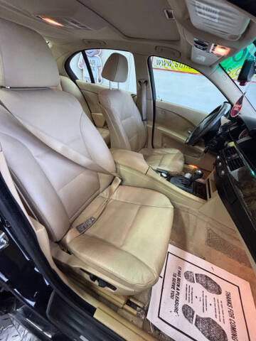 2004 BMW 5 Series 530i