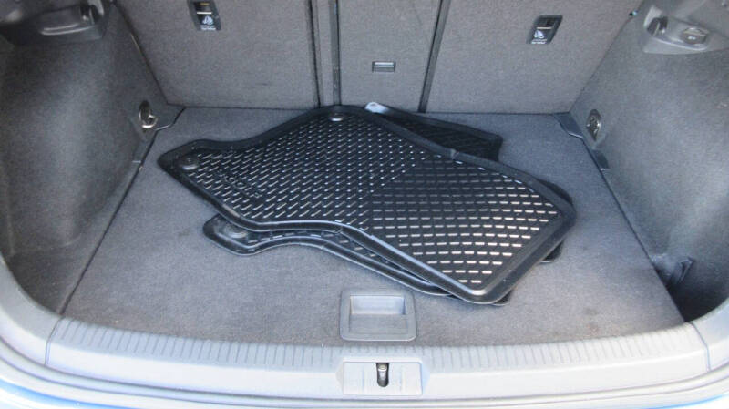 2015 Volkswagen e-Golf SEL Premium