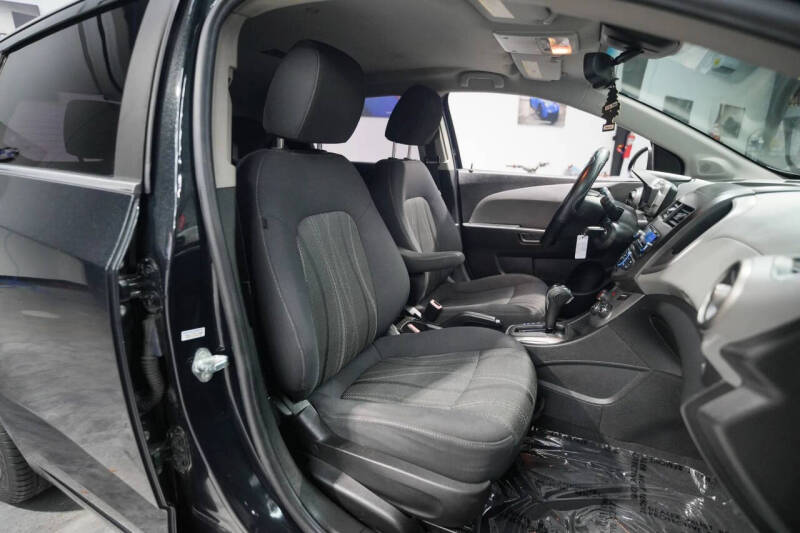 2013 Chevrolet Sonic LT Auto