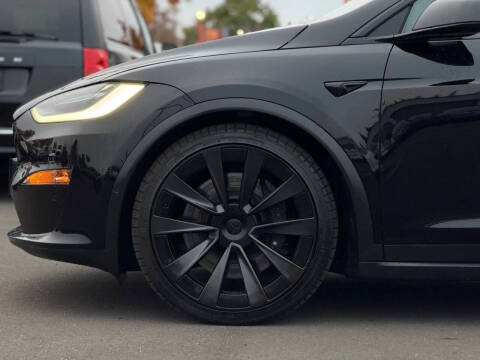 2023 Tesla Model X Plaid