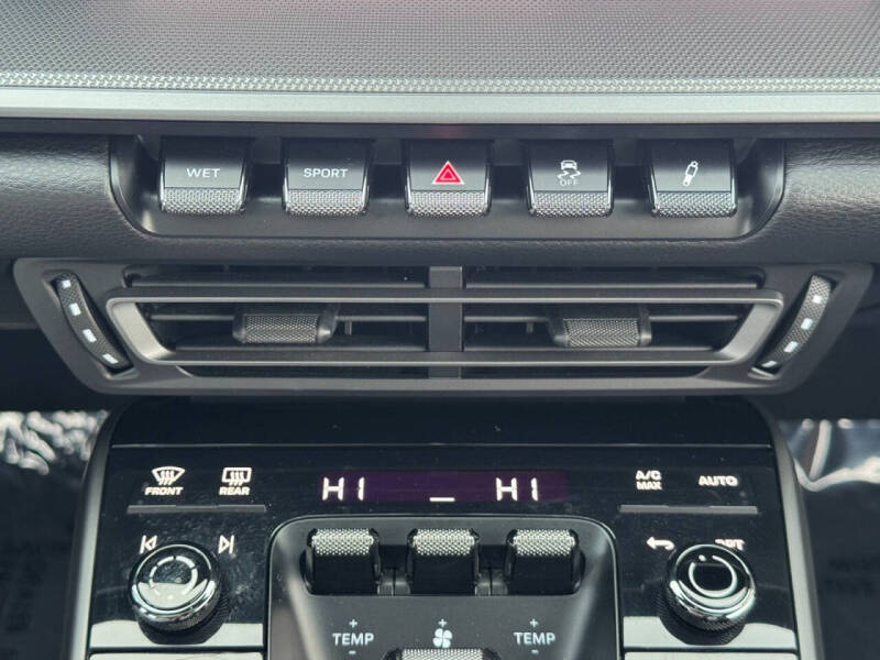 2021 Porsche 911 Carrera