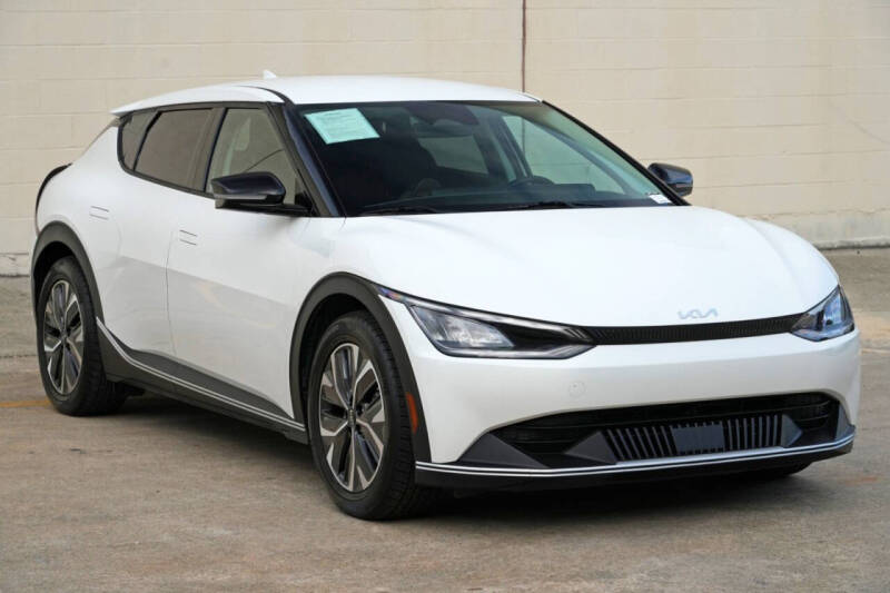 2024 Kia EV6 Light