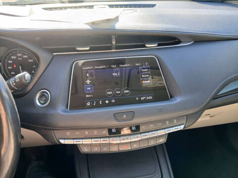 2019 Cadillac XT4 Premium Luxury