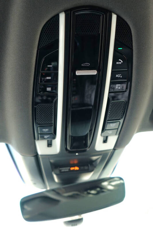 2020 Porsche Cayenne S Coupe