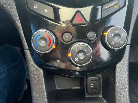 2017 Chevrolet Sonic Premier Auto