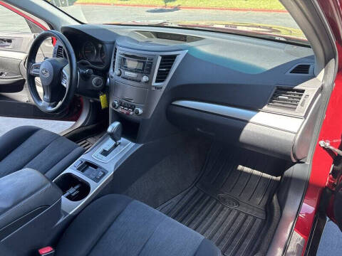 2013 Subaru Outback 2.5i Premium