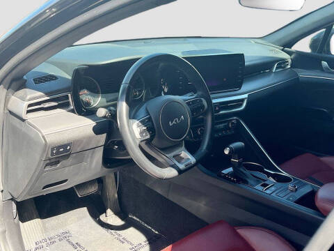 2023 Kia K5