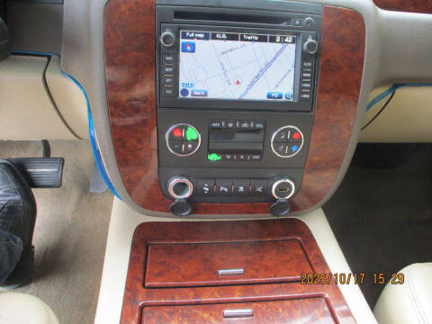 2011 Chevrolet Avalanche LTZ