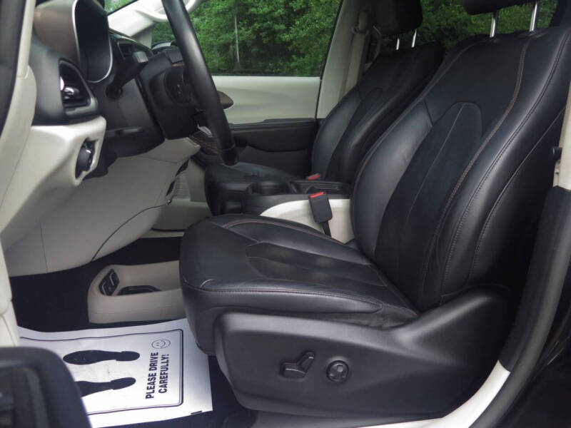 2019 Chrysler Pacifica Touring L