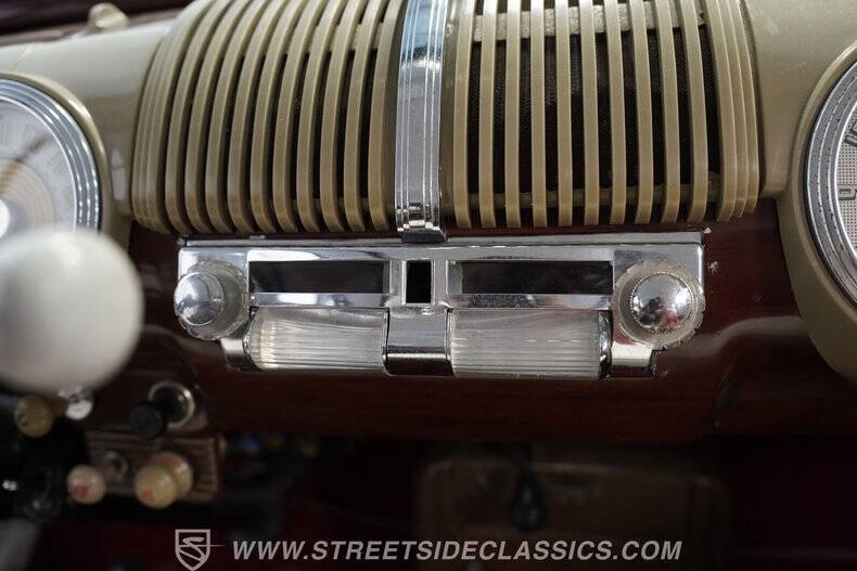 1948 Ford Deluxe