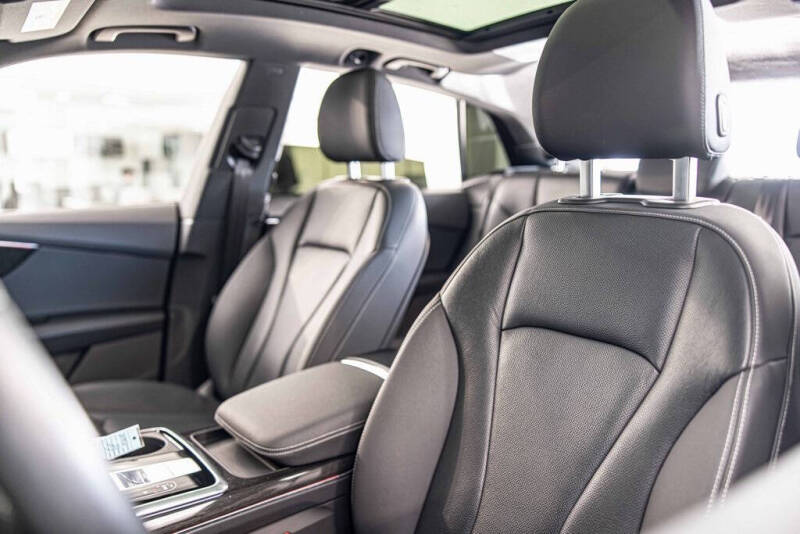 2021 Audi Q8 quattro Prestige 55 TFSI