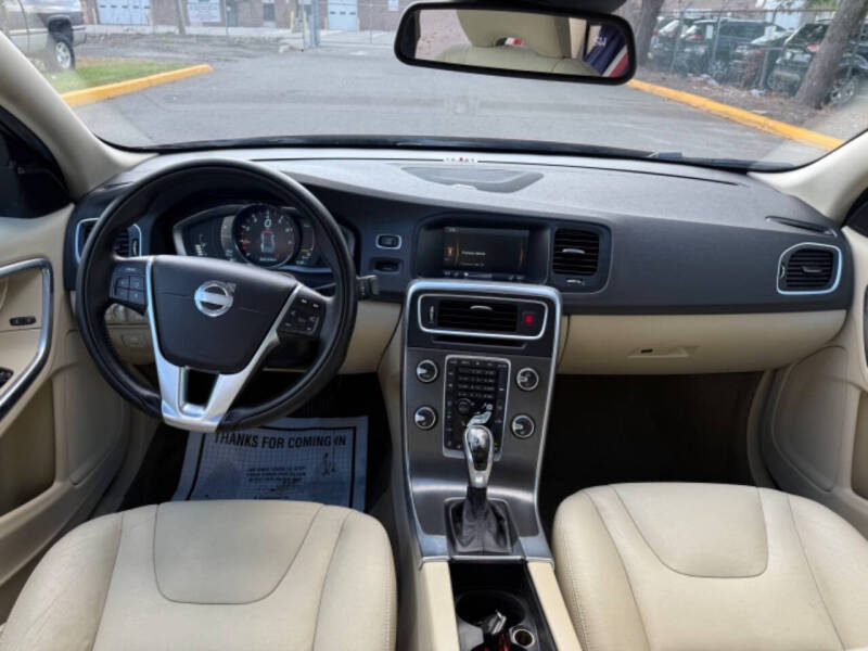 2015 Volvo S60 T5 Platinum