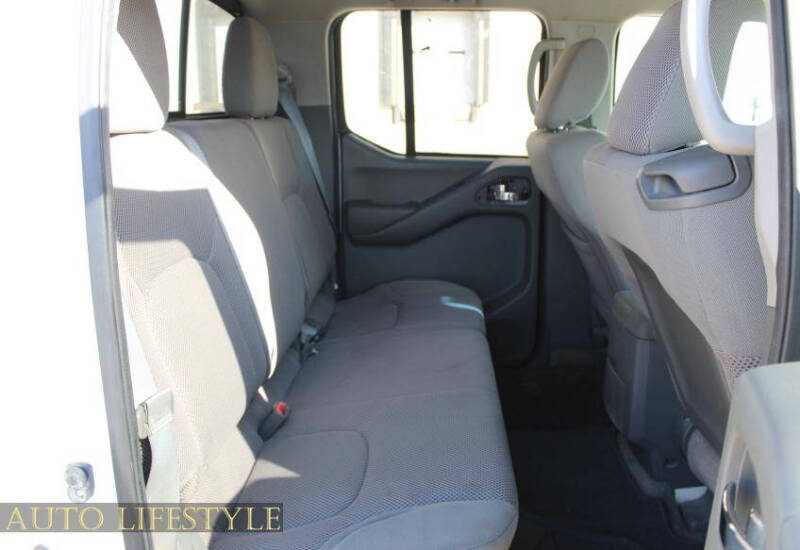 2014 Nissan Frontier S