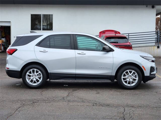 2022 Chevrolet Equinox LS