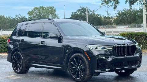 2021 BMW X7 M50i