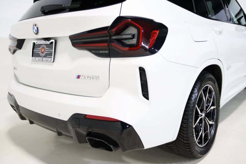2023 BMW X3 M40i