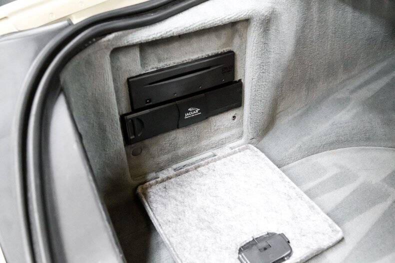 2006 Jaguar XJ-Series XJ8