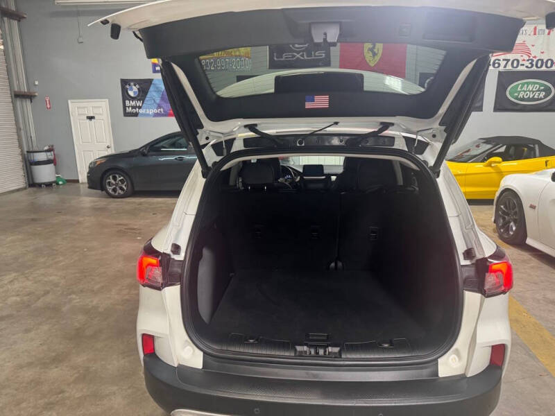 2021 Ford Escape SEL