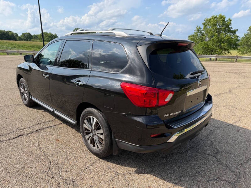 2017 Nissan Pathfinder S