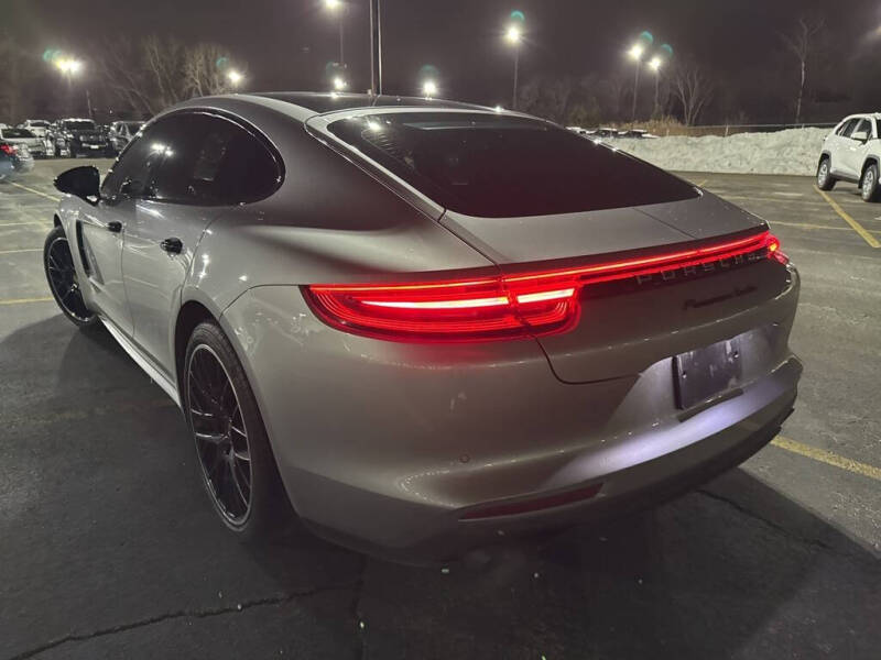 2017 Porsche Panamera Turbo