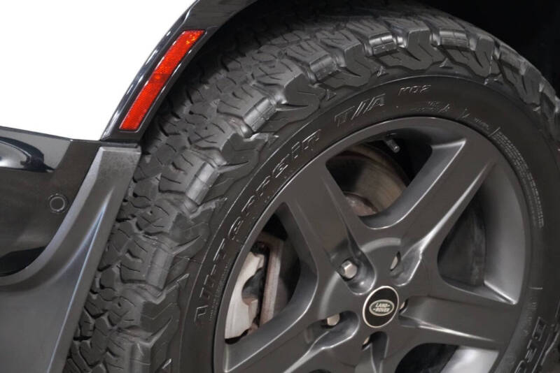 2022 Land Rover Defender 110 X-Dynamic SE