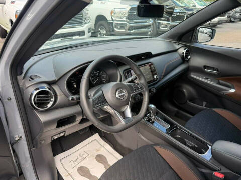 2024 Nissan Kicks SR