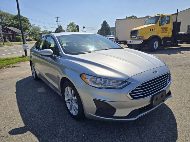 2020 Ford Fusion SE