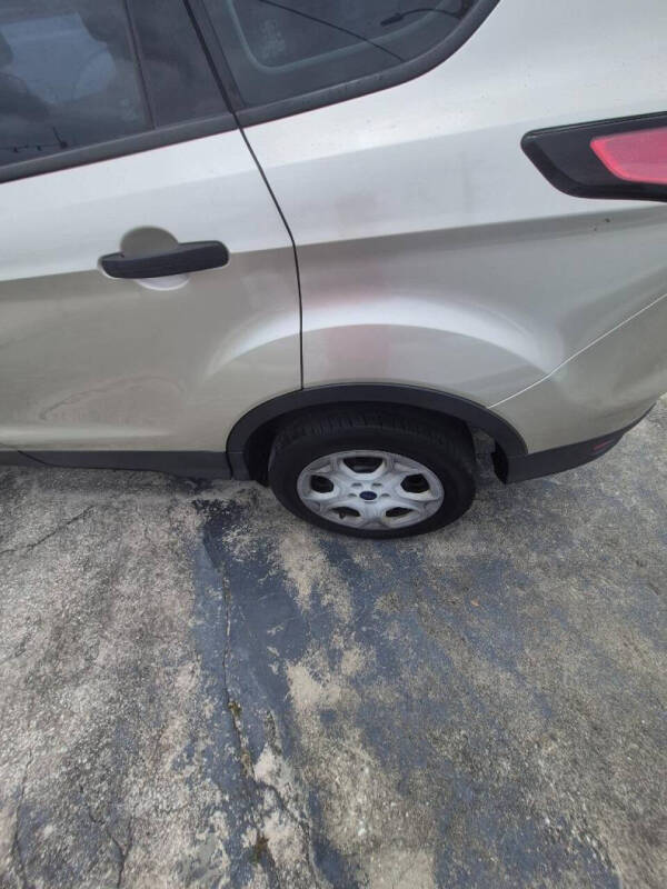 2017 Ford Escape S