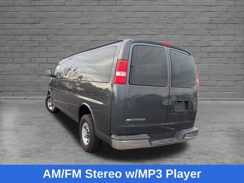 2017 Chevrolet Express LT 3500