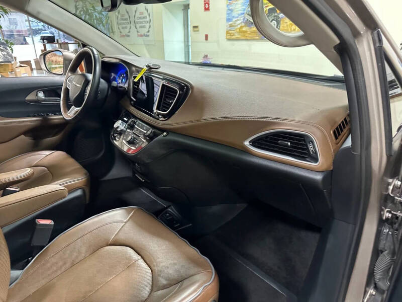 2017 Chrysler Pacifica Limited