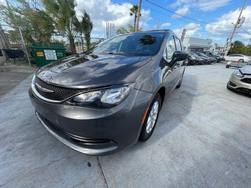 2020 Chrysler Voyager LXi