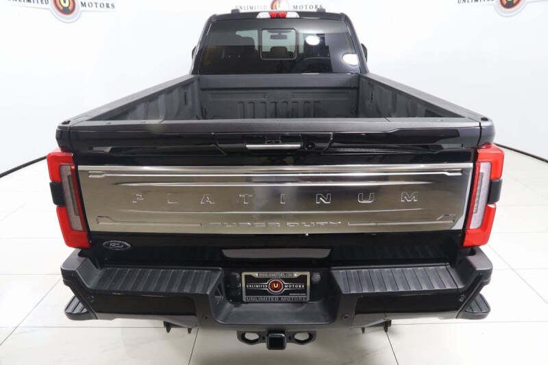 2024 Ford F-350 Super Duty Platinum