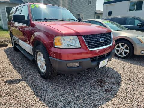 2005 Ford Expedition for sale at Downtown Cars LLC in Marshall MN