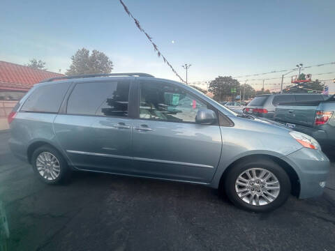 2008 Toyota Sienna XLE