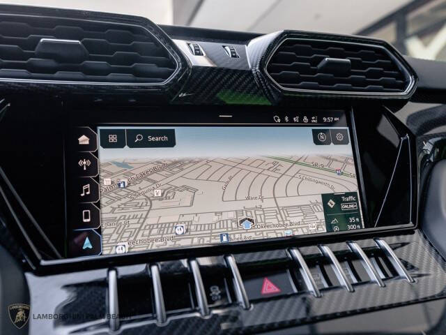 2022 Lamborghini Urus