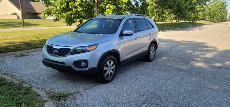 2012 Kia Sorento for sale at EXPRESS MOTORS in Grandview MO