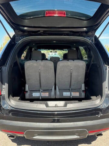 2015 Ford Explorer