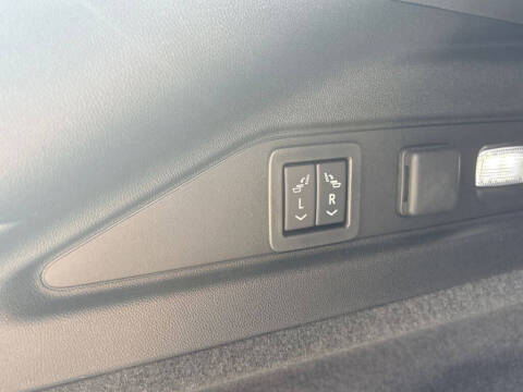 2026 Cadillac LYRIQ-V