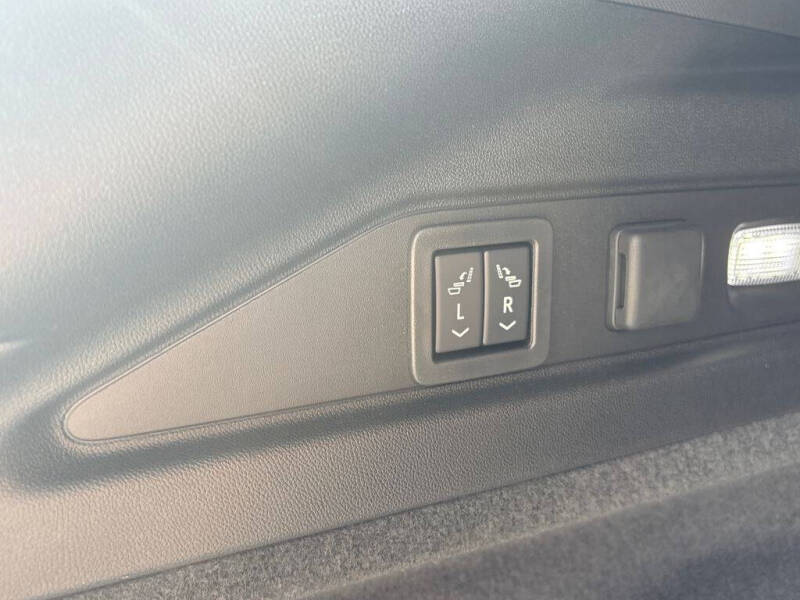 2026 Cadillac LYRIQ-V