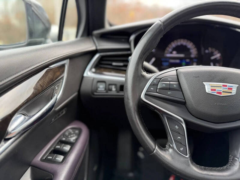 2017 Cadillac XT5 Premium Luxury