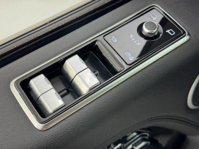 2021 Land Rover Range Rover P525 HSE Westminster Edition