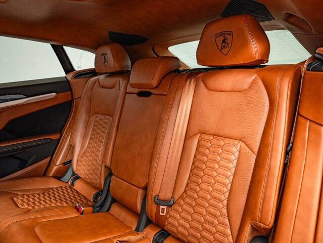 2022 Lamborghini Urus