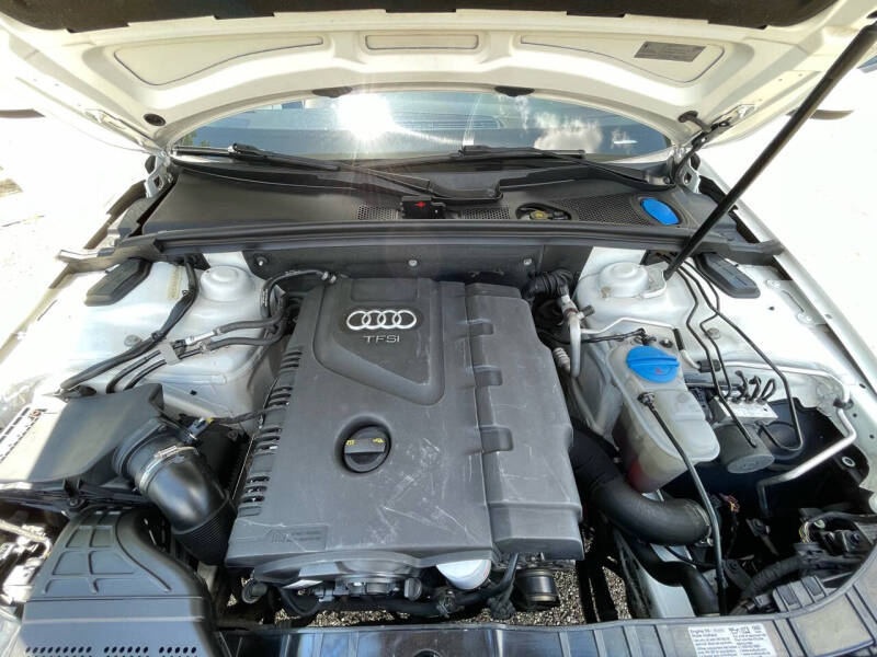 2014 Audi A4 Premium photo 10