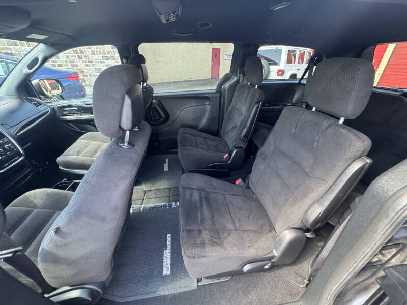2014 Dodge Grand Caravan SE 30th Anniversary
