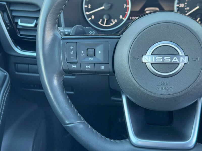 2023 Nissan Rogue SL