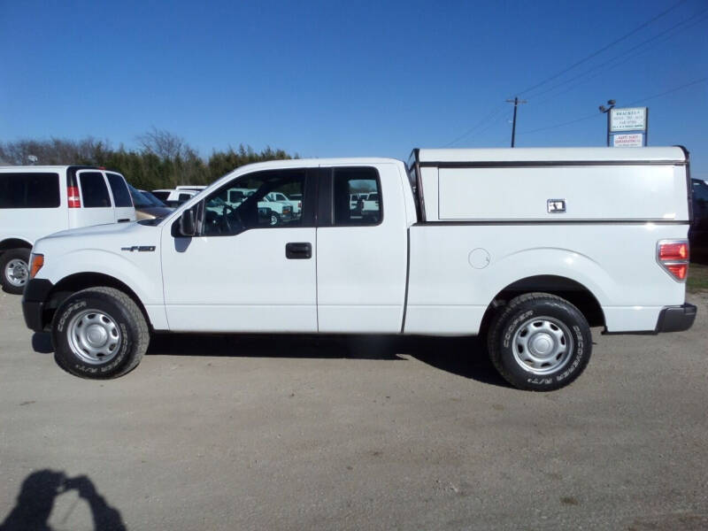 2013 Ford F-150 for sale at AUTO FLEET REMARKETING, INC. in Van Alstyne TX