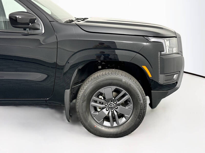 2025 Nissan Frontier SV